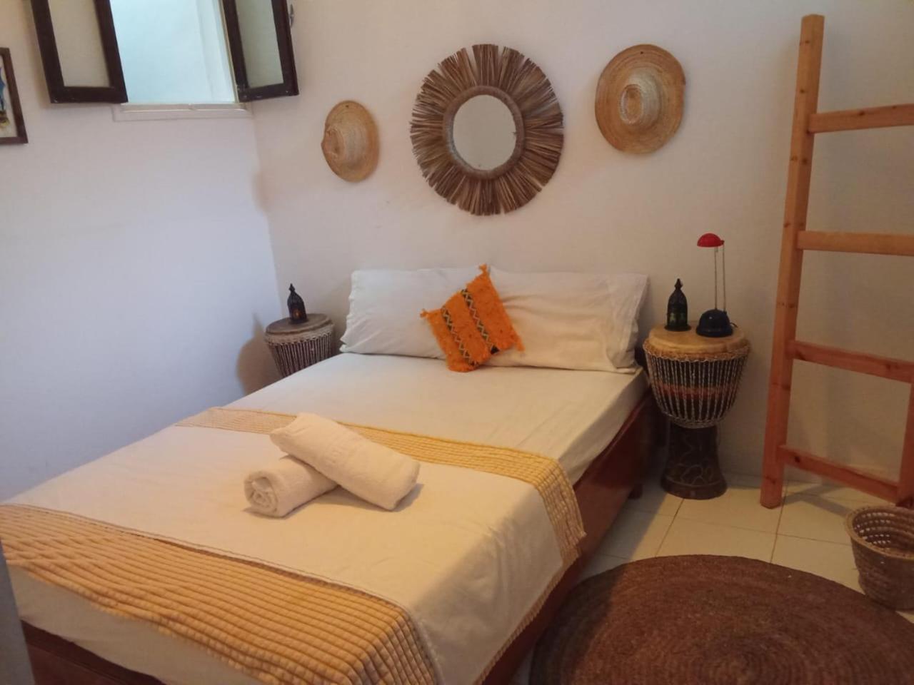 Surfer Rosa Hostel Tamraght Экстерьер фото